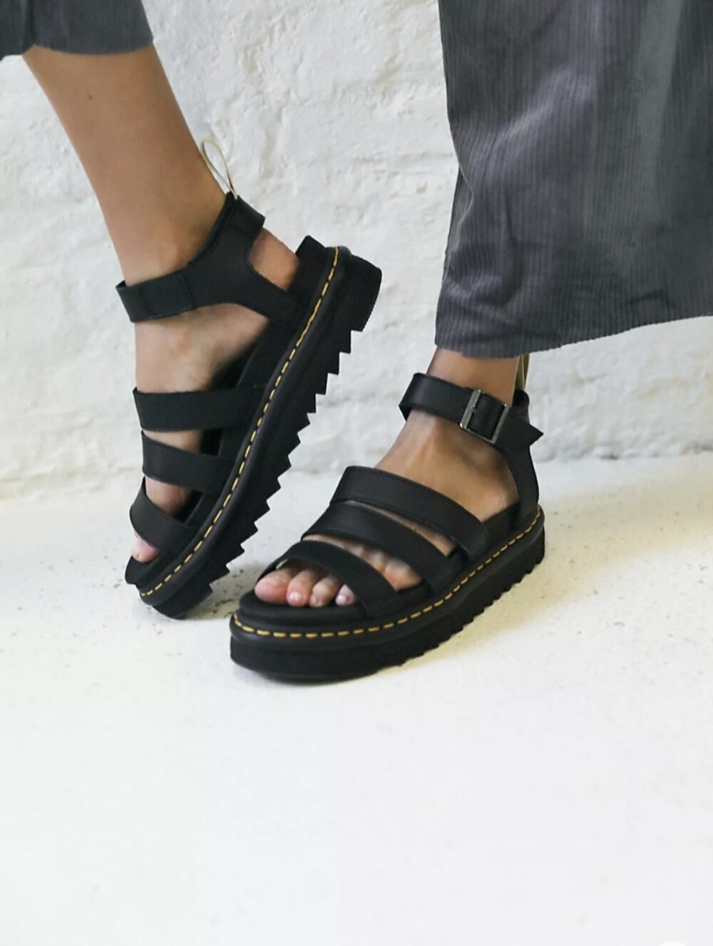 Dr. Martens Black Blaire Flatform Sandals 38 Size 7 - Picture 12 of 12